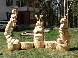 Фигуры из дерева